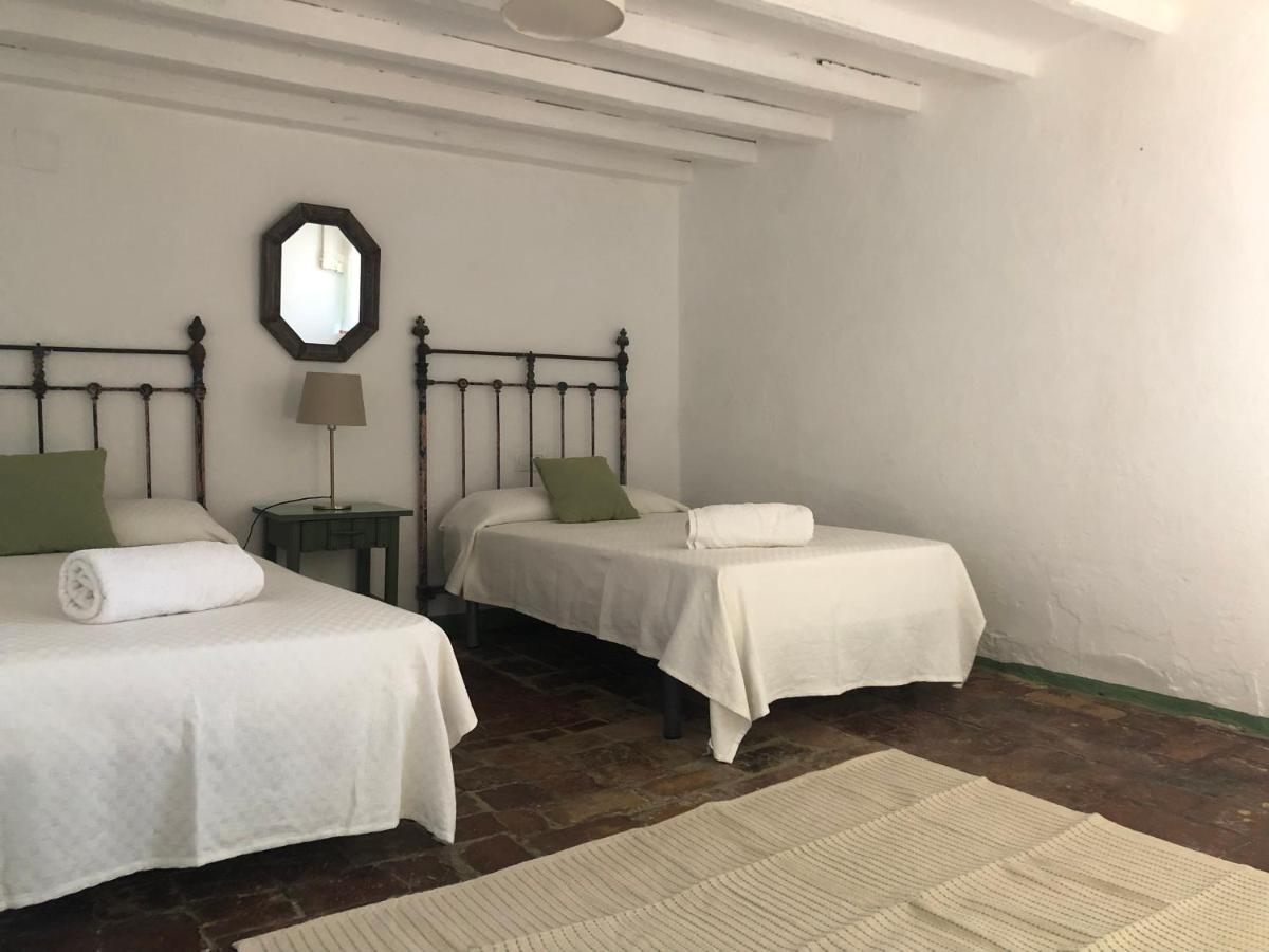 Casa Del Almezo Guest House อัลโมโดวาร์ เดล ริโอ ภายนอก รูปภาพ