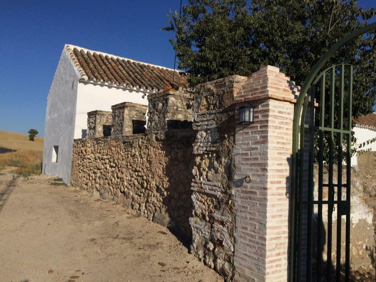 Casa Del Almezo Guest House อัลโมโดวาร์ เดล ริโอ ภายนอก รูปภาพ